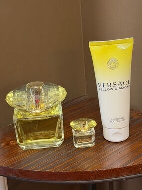 Versace Yellow Diamond set
